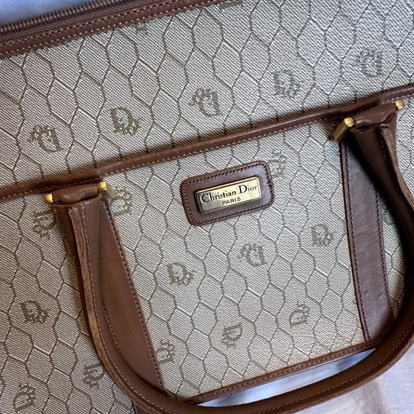 Christian Dior Honeycomb Canvas Vintage Hand Bag!Pre-loved. Beautiful canvas! - Picture 7 of 10